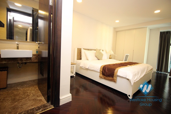 Exquisite high rise condo apartment for rent in city centre
